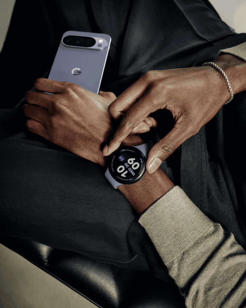 Google Pixel Watch y Google Pixel 10 PRO